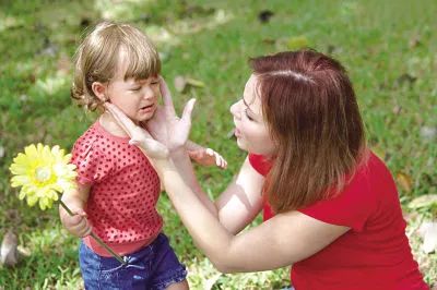 海英博士：如何应对幼儿咬指甲